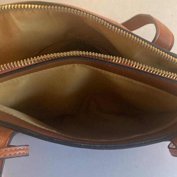 Brown dome shaped satchel bag faux leather gold tone hardware 2 handles - Picture 10 of 16